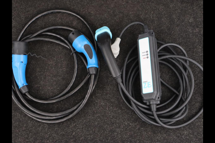 Renault Captur E-TECH Plug-in Hybrid Intens | 360 camera | Carplay | Park Assist | Navigatie | Keyless | Full LED | Climate control | Cruise control | PHEV