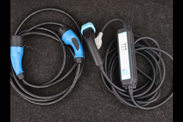 Renault Captur E-TECH Plug-in Hybrid Intens | 360 camera | Carplay | Park Assist | Navigatie | Keyless | Full LED | Climate control | Cruise control | PHEV