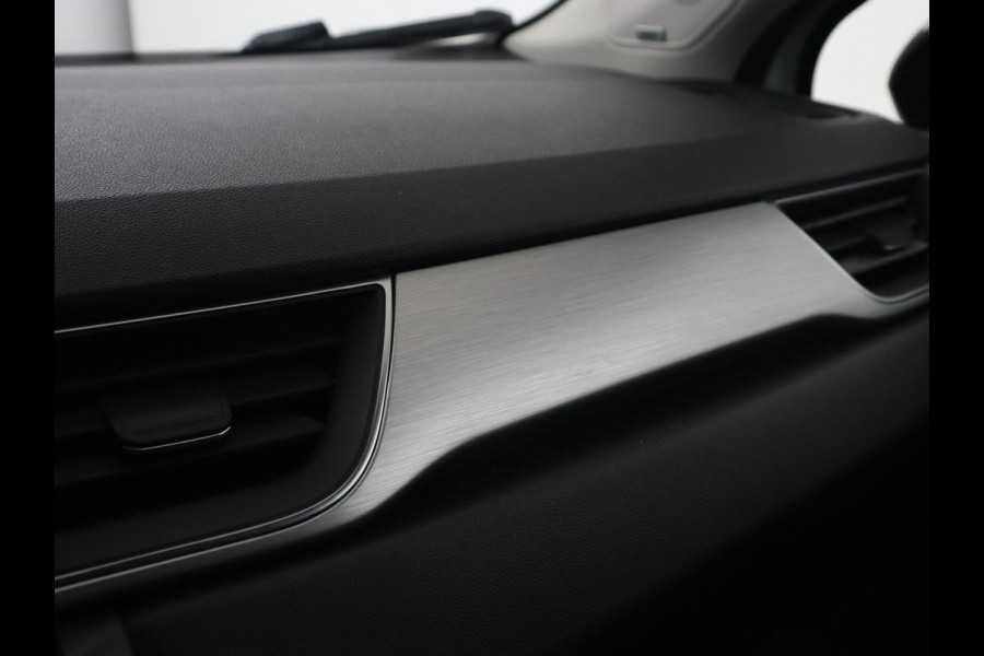 Renault Captur E-TECH Plug-in Hybrid Intens | 360 camera | Carplay | Park Assist | Navigatie | Keyless | Full LED | Climate control | Cruise control | PHEV