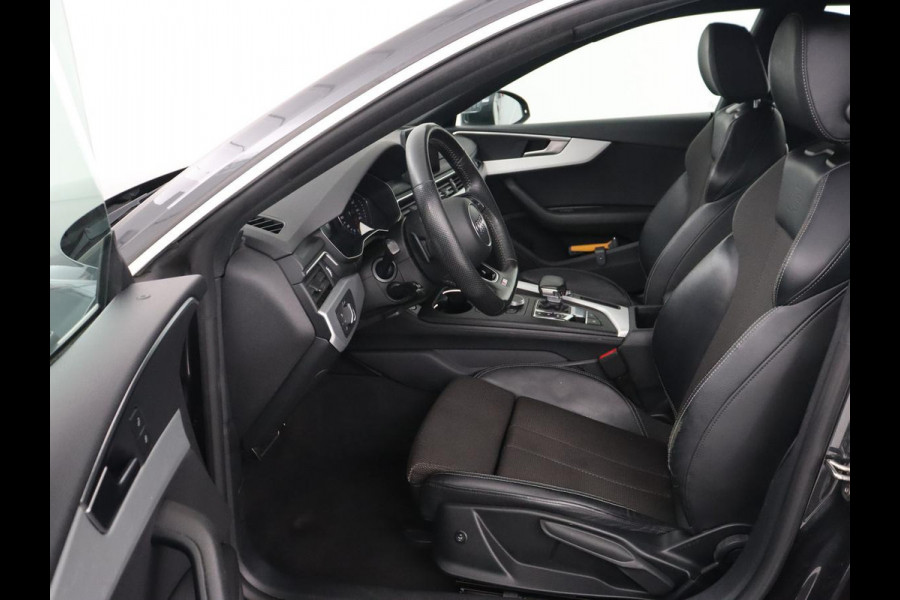 Audi A5 40 TFSI Sport S-Line edition | Carplay | Sportstoelen | Full LED | Half leder | Navigatie | Parkeerhulp | Cruise control | Bluetooth | Climate control | Sportstuur