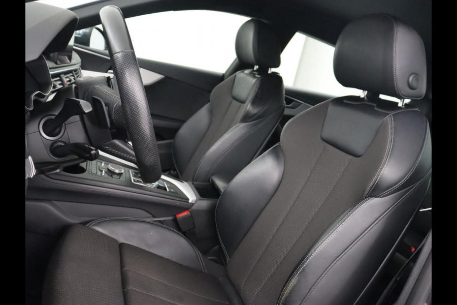 Audi A5 40 TFSI Sport S-Line edition | Carplay | Sportstoelen | Full LED | Half leder | Navigatie | Parkeerhulp | Cruise control | Bluetooth | Climate control | Sportstuur