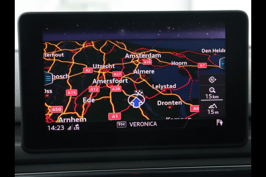 Audi A5 40 TFSI Sport S-Line edition | Carplay | Sportstoelen | Full LED | Half leder | Navigatie | Parkeerhulp | Cruise control | Bluetooth | Climate control | Sportstuur