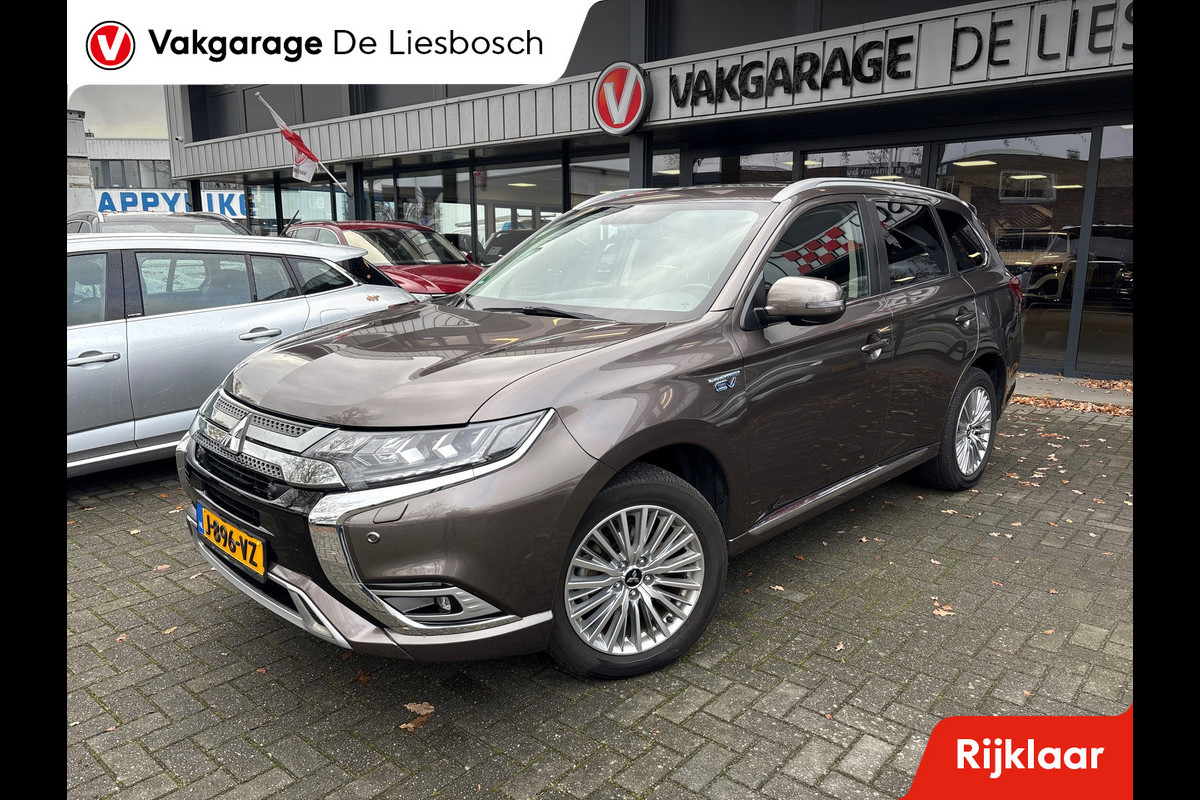Mitsubishi Outlander 2.4 PHEV Intense / Navigatie / trekhaak / camera / stoelverwarming