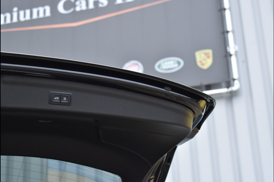 Audi Q3 45 TFSI e S-Line 245 Pk Black Ed Navi Leder/Alcantara Keyless Camera 19 Inch