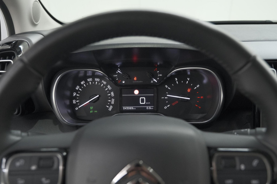 Citroën C3 Aircross PureTech 130 EAT6 Plus | Stoelverwarming | Parkeersensoren | Apple Carplay