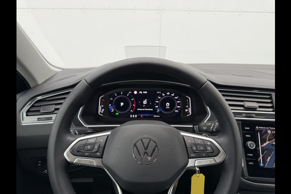 Volkswagen Tiguan 1.5 TSI Elegance | Trekhaak | ACC | IQ Light | DAB+ | HUD | 18 inch
