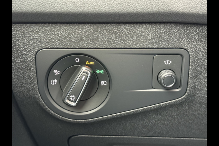 Volkswagen Tiguan 1.5 TSI Elegance | Trekhaak | ACC | IQ Light | DAB+ | HUD | 18 inch