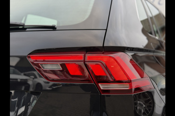 Volkswagen Tiguan 1.5 TSI Elegance | Trekhaak | ACC | IQ Light | DAB+ | HUD | 18 inch