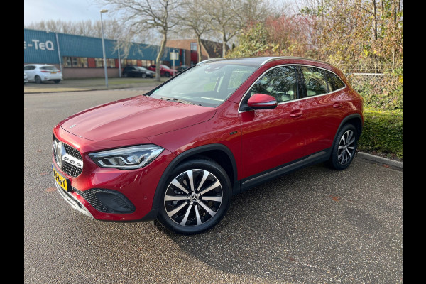 Mercedes-Benz GLA 250 e Progressive I Panorama Dak I Sfeerverlichting I Apple Carplay