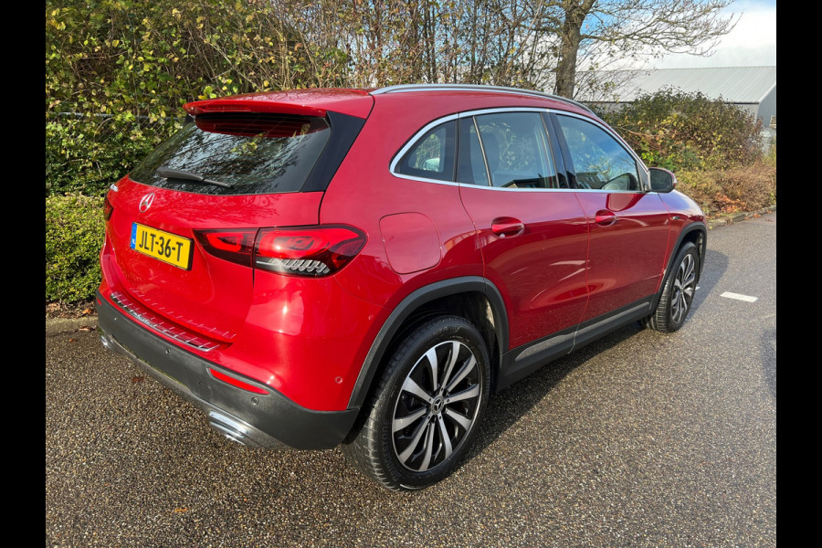 Mercedes-Benz GLA 250 e Progressive I Panorama Dak I Sfeerverlichting I Apple Carplay