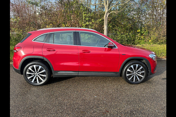 Mercedes-Benz GLA 250 e Progressive I Panorama Dak I Sfeerverlichting I Apple Carplay