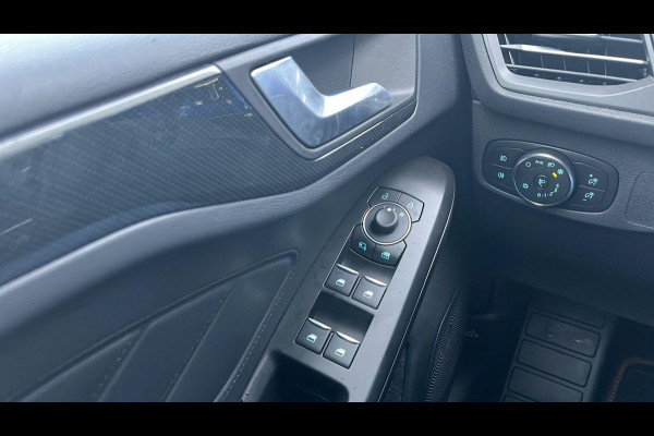 Ford FOCUS Wagon 1.0 EcoBoost Hybrid ST Line X 125pk | NIEUW! | Driver Assistance Pack | Winterpack | 18 inch Licht metaal