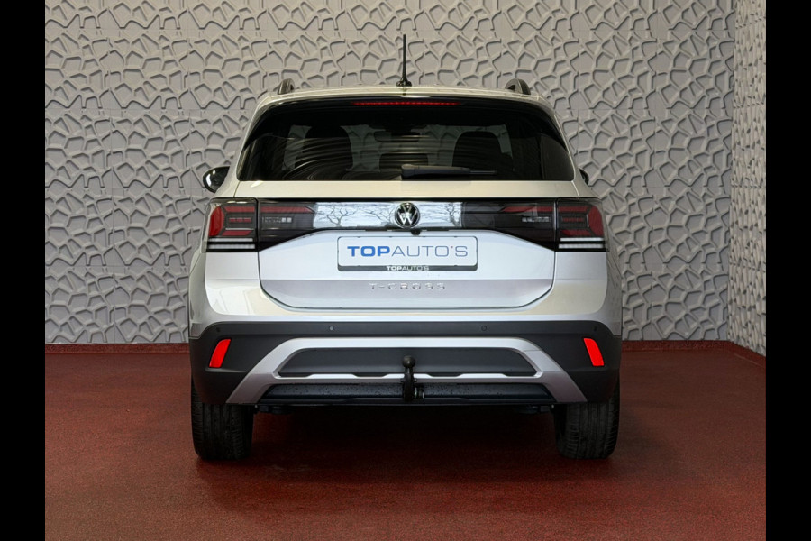 Volkswagen T-Cross 2.056KM! 116PK (18'' R-LINE LMV) AFN.TREKHAAK CAMERA VIR.COCKPIT STOELVERW. ADAP.CRUISE LMV CARPLAY 2025 "Volkswagen rijden begint bij Topautos.nl – 75 topmodellen direct op voorraad!"