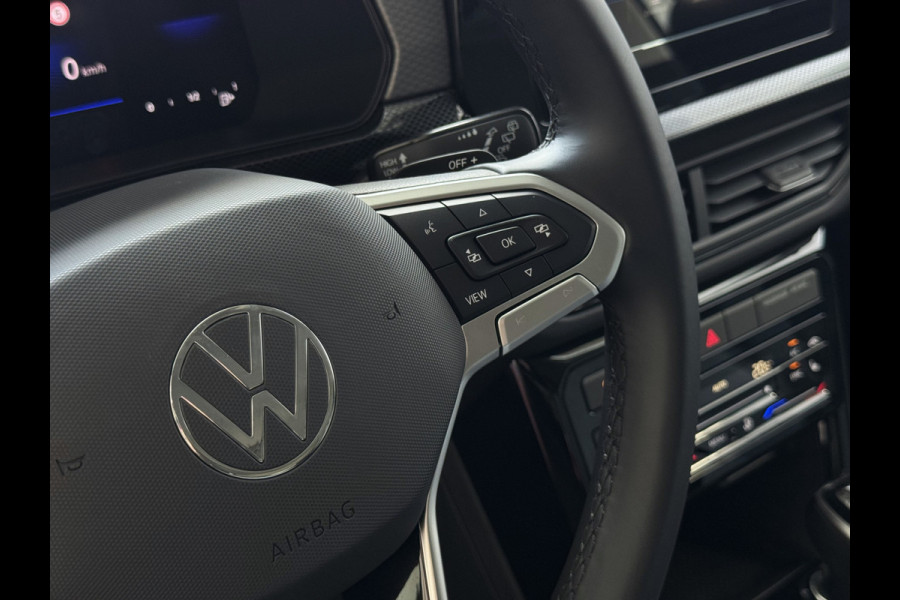 Volkswagen T-Cross 2.056KM! 116PK (18'' R-LINE LMV) AFN.TREKHAAK CAMERA VIR.COCKPIT STOELVERW. ADAP.CRUISE LMV CARPLAY 2025 "Volkswagen rijden begint bij Topautos.nl – 75 topmodellen direct op voorraad!"