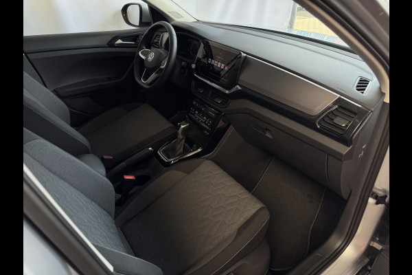 Volkswagen T-Cross 2.056KM! 116PK (18'' R-LINE LMV) AFN.TREKHAAK CAMERA VIR.COCKPIT STOELVERW. ADAP.CRUISE LMV CARPLAY 2025 "Volkswagen rijden begint bij Topautos.nl – 75 topmodellen direct op voorraad!"