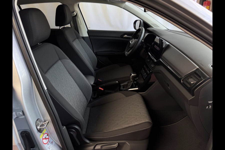 Volkswagen T-Cross 2.056KM! 116PK (18'' R-LINE LMV) AFN.TREKHAAK CAMERA VIR.COCKPIT STOELVERW. ADAP.CRUISE LMV CARPLAY 2025 "Volkswagen rijden begint bij Topautos.nl – 75 topmodellen direct op voorraad!"