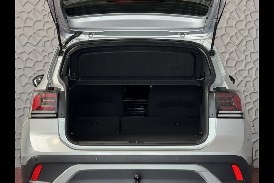 Volkswagen T-Cross 2.056KM! 116PK (18'' R-LINE LMV) AFN.TREKHAAK CAMERA VIR.COCKPIT STOELVERW. ADAP.CRUISE LMV CARPLAY 2025 "Volkswagen rijden begint bij Topautos.nl – 75 topmodellen direct op voorraad!"