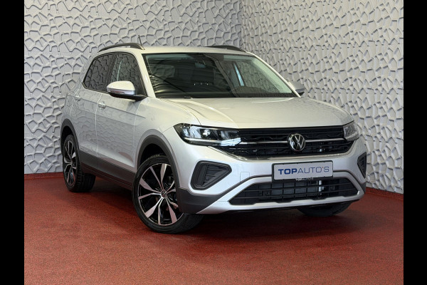 Volkswagen T-Cross 2.056KM! 116PK (18'' R-LINE LMV) AFN.TREKHAAK CAMERA VIR.COCKPIT STOELVERW. ADAP.CRUISE LMV CARPLAY 2025 "Volkswagen rijden begint bij Topautos.nl – 75 topmodellen direct op voorraad!"