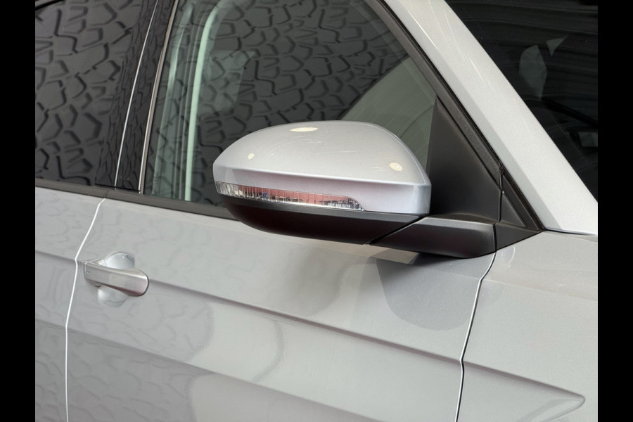 Volkswagen T-Cross 2.056KM! 116PK (18'' R-LINE LMV) AFN.TREKHAAK CAMERA VIR.COCKPIT STOELVERW. ADAP.CRUISE LMV CARPLAY 2025 "Volkswagen rijden begint bij Topautos.nl – 75 topmodellen direct op voorraad!"