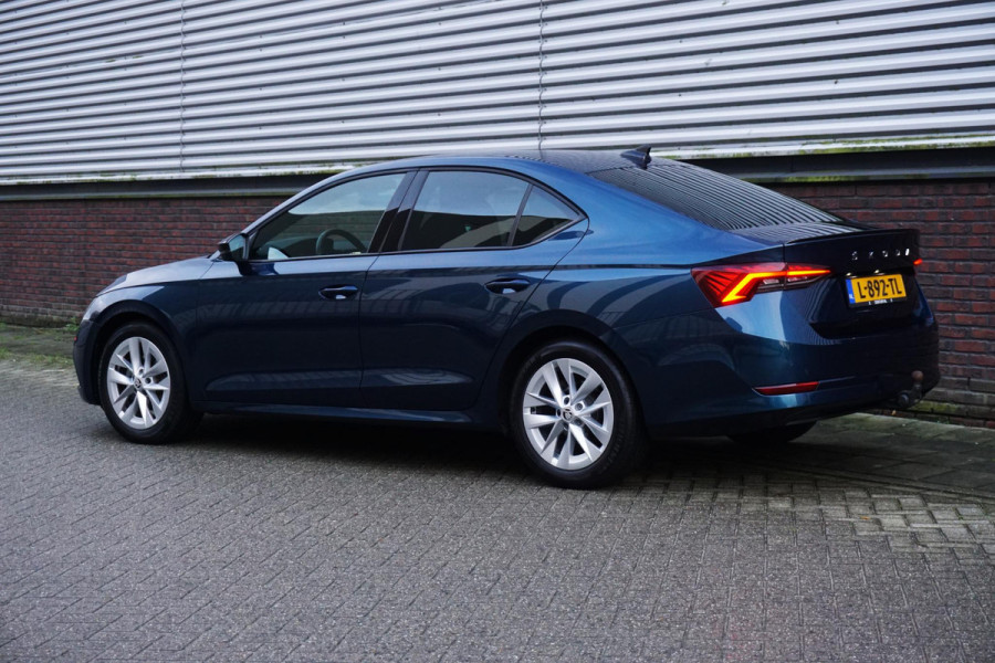 Škoda Octavia 1.0 TSI Sport Business/Trekhaak/17Inch.LMV/ Digitaal Dashboard.
