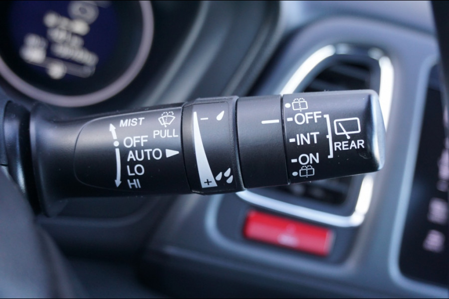 Honda HR-V 1.5 i-VTEC Executive TREKHAAK | PANO | NAVI