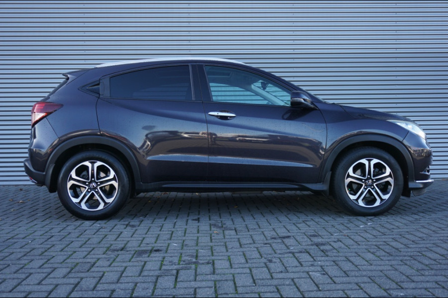 Honda HR-V 1.5 i-VTEC Executive TREKHAAK | PANO | NAVI