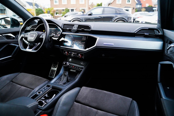 Audi Q3 35 TFSI S Line Pro Line S | 360 Camera | Adaptief Cruise | Voorverwarminginstallatie