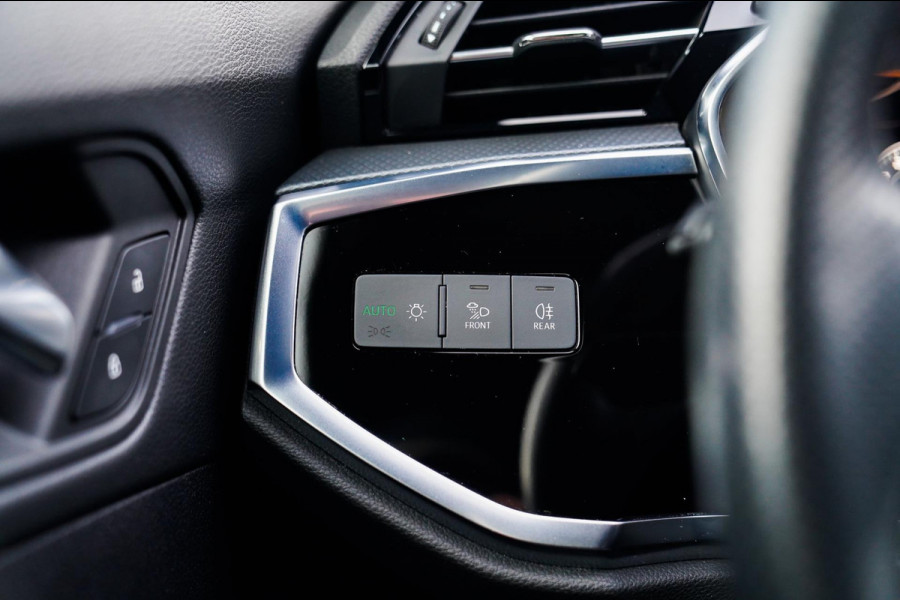 Audi Q3 35 TFSI S Line Pro Line S | 360 Camera | Adaptief Cruise | Voorverwarminginstallatie