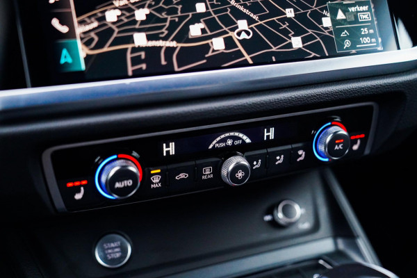 Audi Q3 35 TFSI S Line Pro Line S | 360 Camera | Adaptief Cruise | Voorverwarminginstallatie