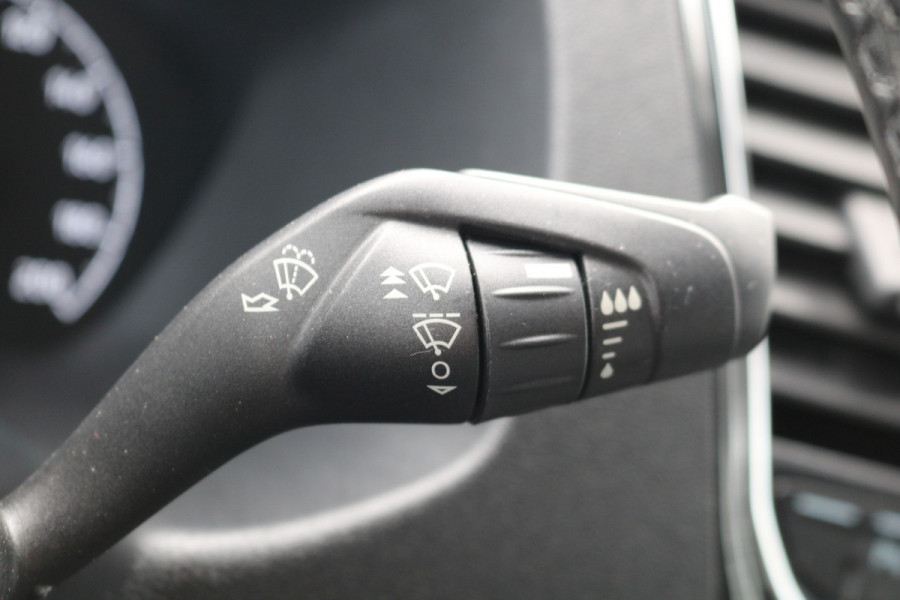 Ford Transit Custom 2.0 TDci L2 H1 Limited DC Automaat Leer