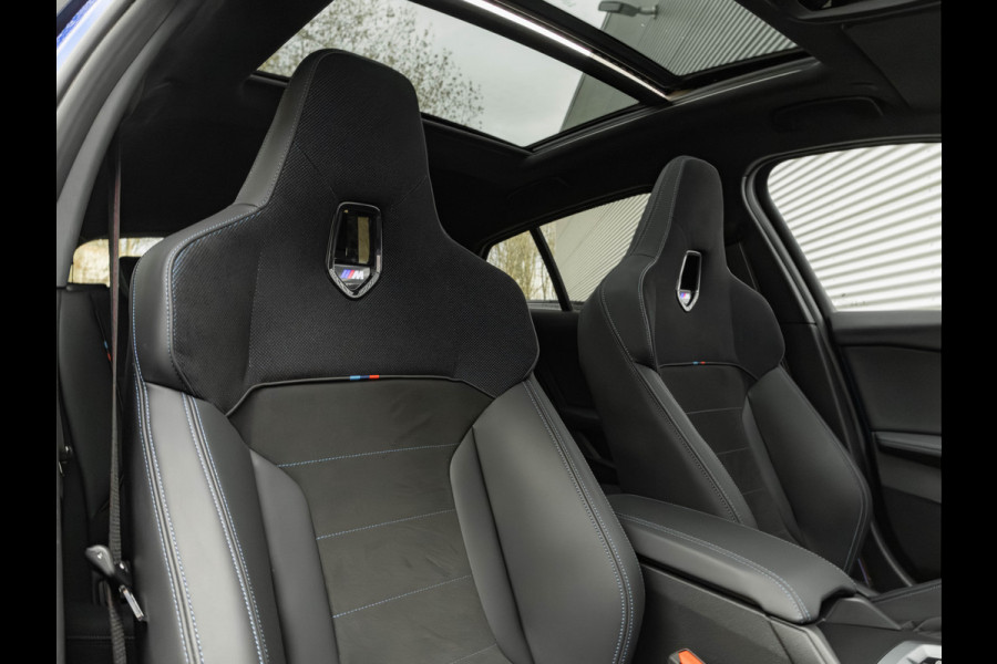 BMW 1-serie M135 xDrive - Pano - Memoryzetels - ACC - Stuurwiel Verwarmd - Head-up