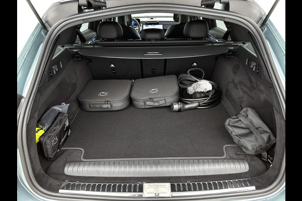 Mercedes-Benz E-Klasse Estate 300 e Sport Edition | Premium pakket | Winter pakket | MBUX Superscreen | Leder pakket | Trekhaak | Rijassistentiepakket Plus | 360°-camera | Stoelventilatie voor | DIGITAL Light |