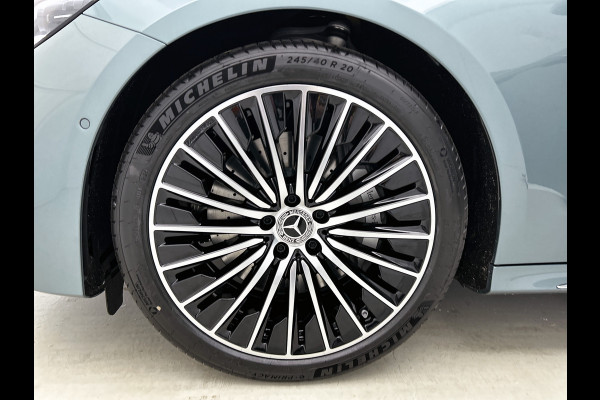 Mercedes-Benz E-Klasse Estate 300 e Sport Edition | Premium pakket | Winter pakket | MBUX Superscreen | Leder pakket | Trekhaak | Rijassistentiepakket Plus | 360°-camera | Stoelventilatie voor | DIGITAL Light |