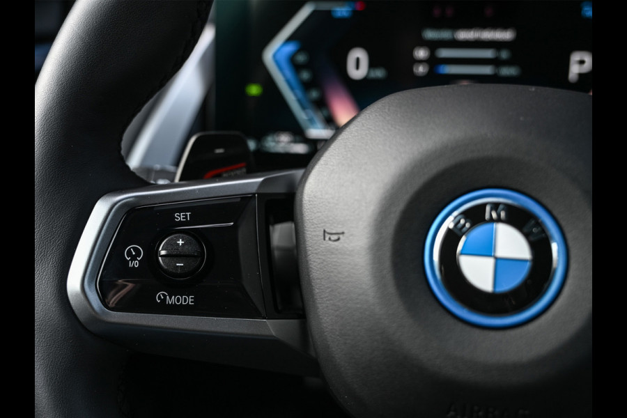 BMW X3 30e xDrive M-SPORT PRO | COMFORT ACCESS | HEAD-UP | ACTIVE CRUISE | LEDER | STOELVERWARMING | STUURWIEL VERWARMING | MEMORY SEAT