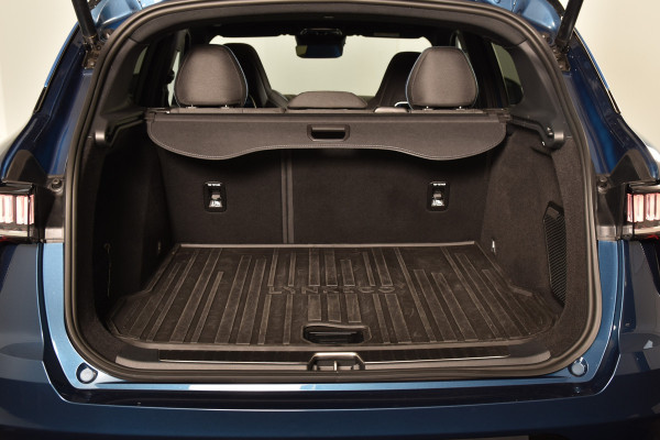 Lynk & Co 01 1.5 PHEV 261PK MY23 | Donkere hemel | 360 Camera | 7.4 kWh boordlader | S/K-panodak | Adapt. Cruise | Memory | Elek. klep | LM 20" | 7435