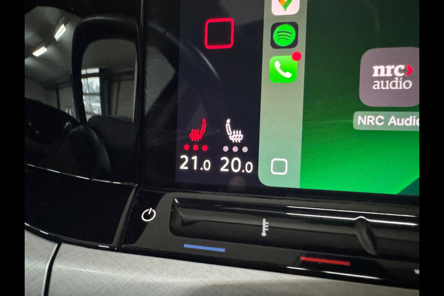 Volkswagen Golf 1.5 eTSI 150pk Style Black Edition | PANO | Camera | Matrix LED | Velours | Ambient | ACC | Carplay | Trekhaak