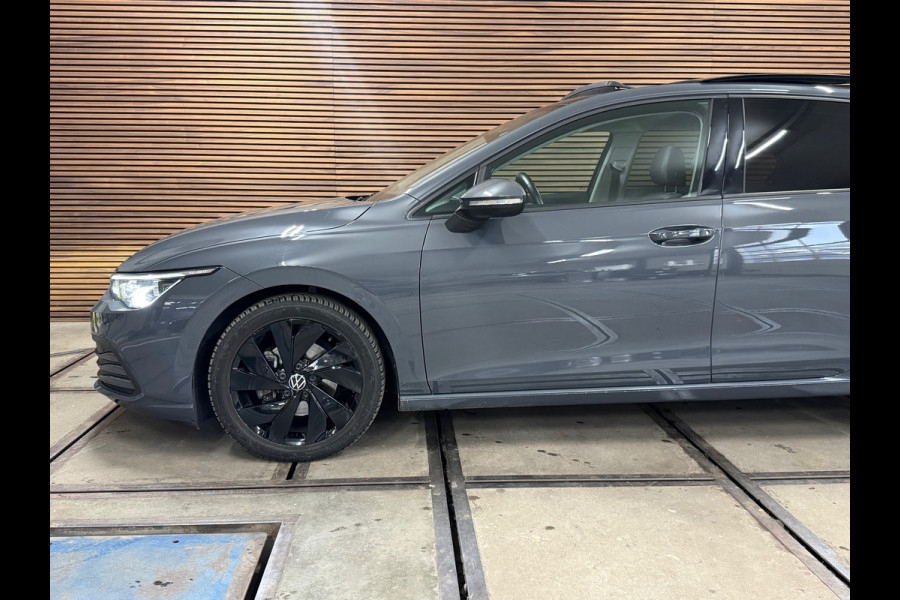 Volkswagen Golf 1.5 eTSI 150pk Style Black Edition | PANO | Camera | Matrix LED | Velours | Ambient | ACC | Carplay | Trekhaak
