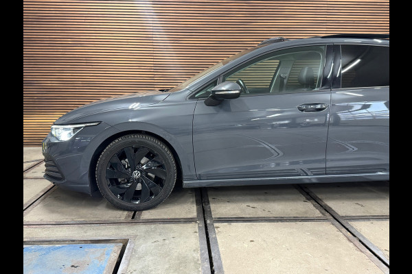 Volkswagen Golf 1.5 eTSI 150pk Style Black Edition | PANO | Camera | Matrix LED | Velours | Ambient | ACC | Carplay | Trekhaak