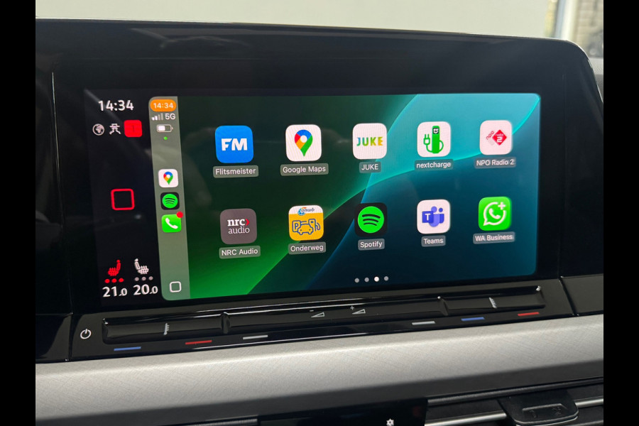 Volkswagen Golf 1.5 eTSI 150pk Style Black Edition | PANO | Camera | Matrix LED | Velours | Ambient | ACC | Carplay | Trekhaak