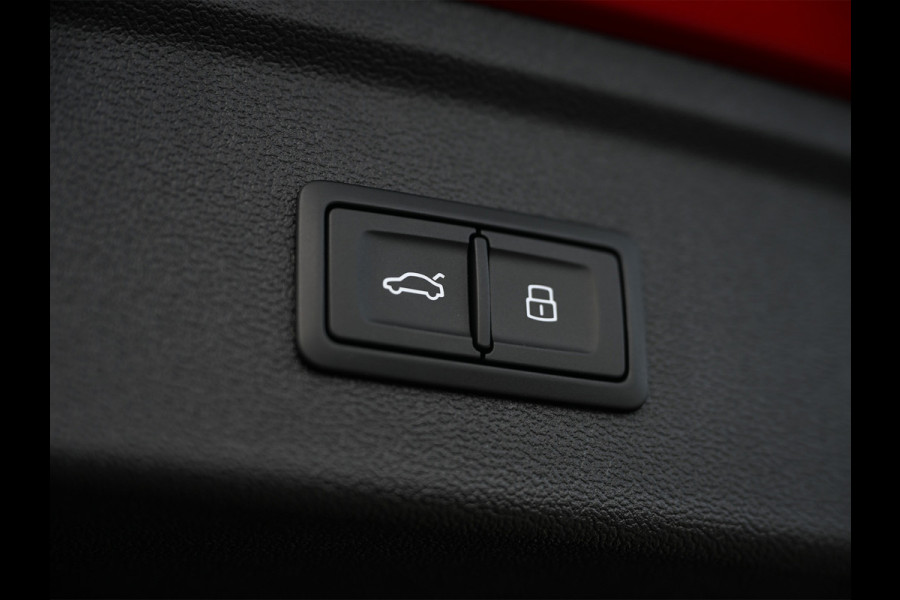 Audi A3 Sportback 45 TFSI e S EDITION COMPETITION | BLACK OPTIC | MATRIX LED | KEYLESS | VIRTUAL COCKPIT | PANORAMADAK | AMBIANCE INTERI