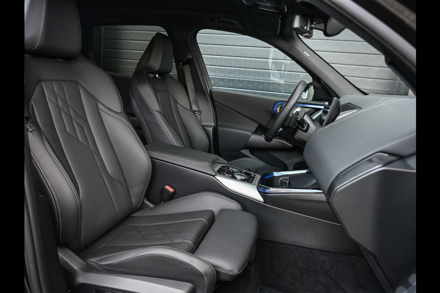 BMW X3 30e XDRIVE | M-SPORT | COMFORT ACCESS | ACTIVE CRUISE | LEDER | STOELVERWARMING | AMBIANCE INTERIEUR | STUURVERWARMING | MEMORY
