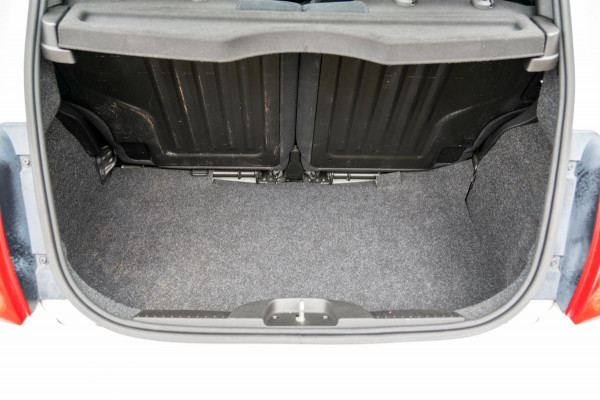 Fiat 500 1.4 T-Jet Abarth 595 70th Anniversary | Prijs rijklaar incl. 12 mnd garantie |17"Lmv Navi Carplay Bluetooth DAB