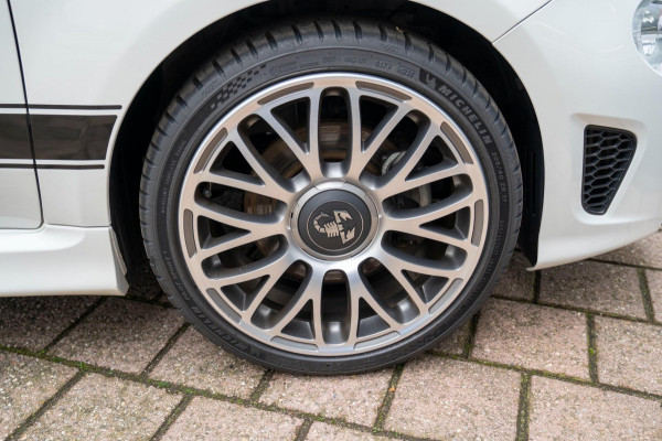 Fiat 500 1.4 T-Jet Abarth 595 70th Anniversary | Prijs rijklaar incl. 12 mnd garantie |17"Lmv Navi Carplay Bluetooth DAB