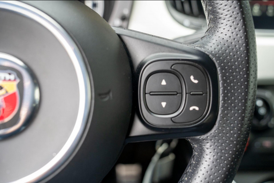 Fiat 500 1.4 T-Jet Abarth 595 70th Anniversary | Prijs rijklaar incl. 12 mnd garantie |17"Lmv Navi Carplay Bluetooth DAB