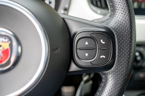 Fiat 500 1.4 T-Jet Abarth 595 70th Anniversary | Prijs rijklaar incl. 12 mnd garantie |17"Lmv Navi Carplay Bluetooth DAB