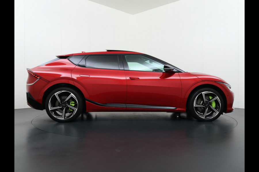 Kia Ev6 GT AWD 77.4 kWh SOH 99% VAN: €41.900,- VOOR: €37.877,- UW EINDEJAARSVOORDEEL: €4.023,- | 585PK!| PANO | KIA GARANTIE T/M 2029 | STOEL/STUUR VERW. | 360 CAMERA| ELEK. ACHTERKLEP| HEAD-UP| MERIDIAN AUDIO|