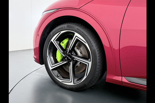 Kia Ev6 GT AWD 77.4 kWh SOH 99% VAN: €41.900,- VOOR: €37.877,- UW EINDEJAARSVOORDEEL: €4.023,- | 585PK!| PANO | KIA GARANTIE T/M 2029 | STOEL/STUUR VERW. | 360 CAMERA| ELEK. ACHTERKLEP| HEAD-UP| MERIDIAN AUDIO|