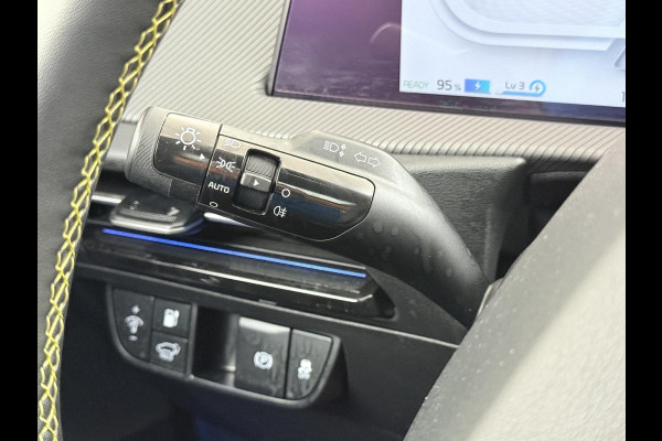 Kia Ev6 GT AWD 77.4 kWh SOH 99% VAN: €41.900,- VOOR: €37.877,- UW EINDEJAARSVOORDEEL: €4.023,- | 585PK!| PANO | KIA GARANTIE T/M 2029 | STOEL/STUUR VERW. | 360 CAMERA| ELEK. ACHTERKLEP| HEAD-UP| MERIDIAN AUDIO|