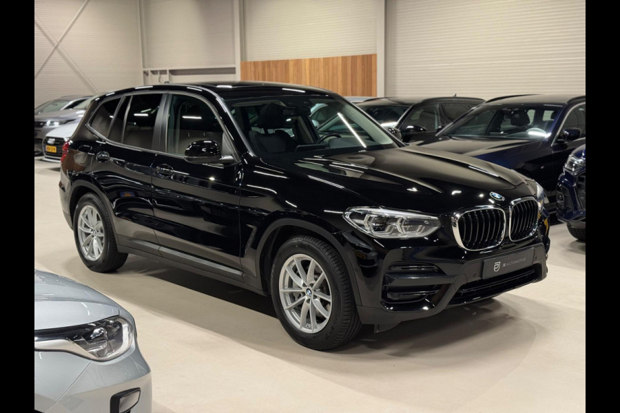 BMW X3 30e X-Drive, Pano, Apple Carplay, Voll Led, Clima, Navi, Multistuur, Camera, PDC, Cruise, Volledig Onderhoud