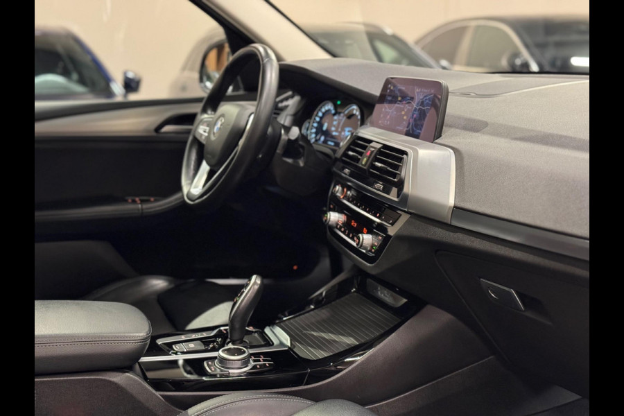 BMW X3 30e X-Drive, Pano, Apple Carplay, Voll Led, Clima, Navi, Multistuur, Camera, PDC, Cruise, Volledig Onderhoud